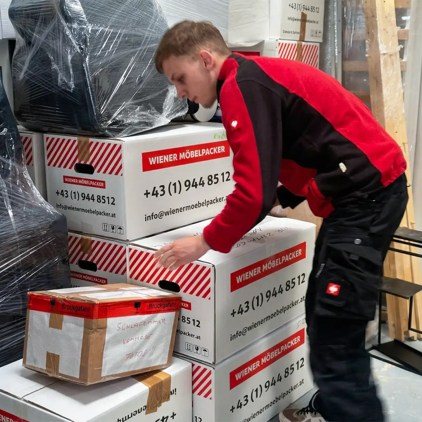 Umzug Innsbruck - Verpacken von Umzugskartons