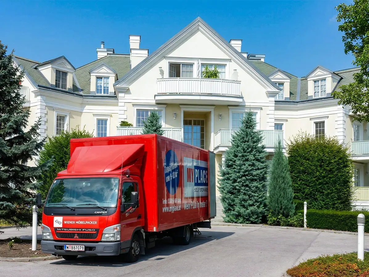 unser LKW parkte vor