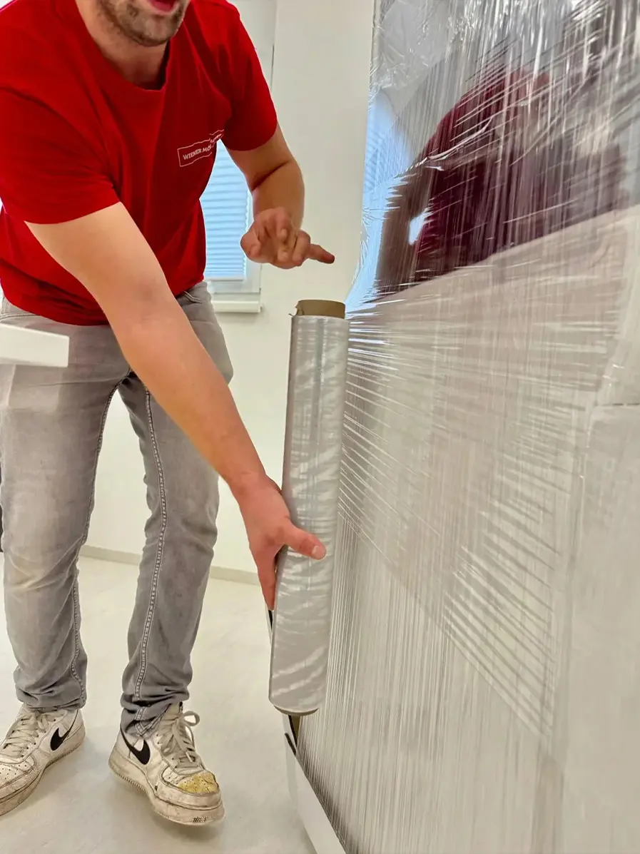 Möbel sicher einpacken für den Transport